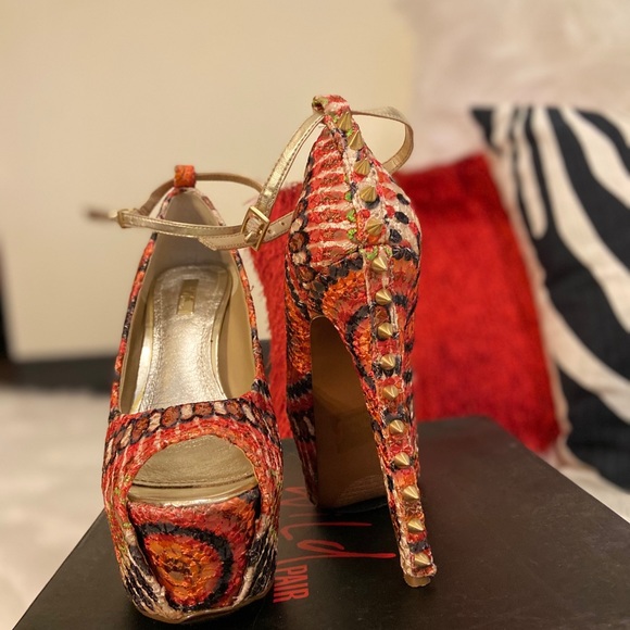 Shoes - Picture 3 of 3